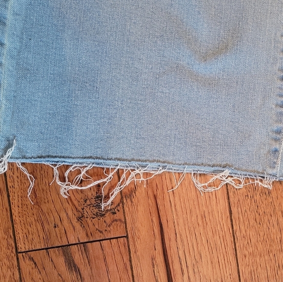 A.N.A. High Rise Wide Leg Cropped Raw Hem Light Wash Denim Jeans - Women 10 - Picture 2 of 6